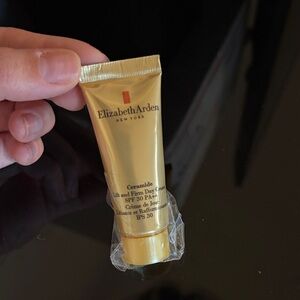 Elizabeth Arden Gold Ceramide Lift & Firm Day Cream SPF 30